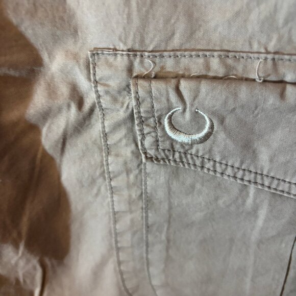 Grey Stussy Girl cropped cargo shorts - Size 7 - Picture 3 of 4